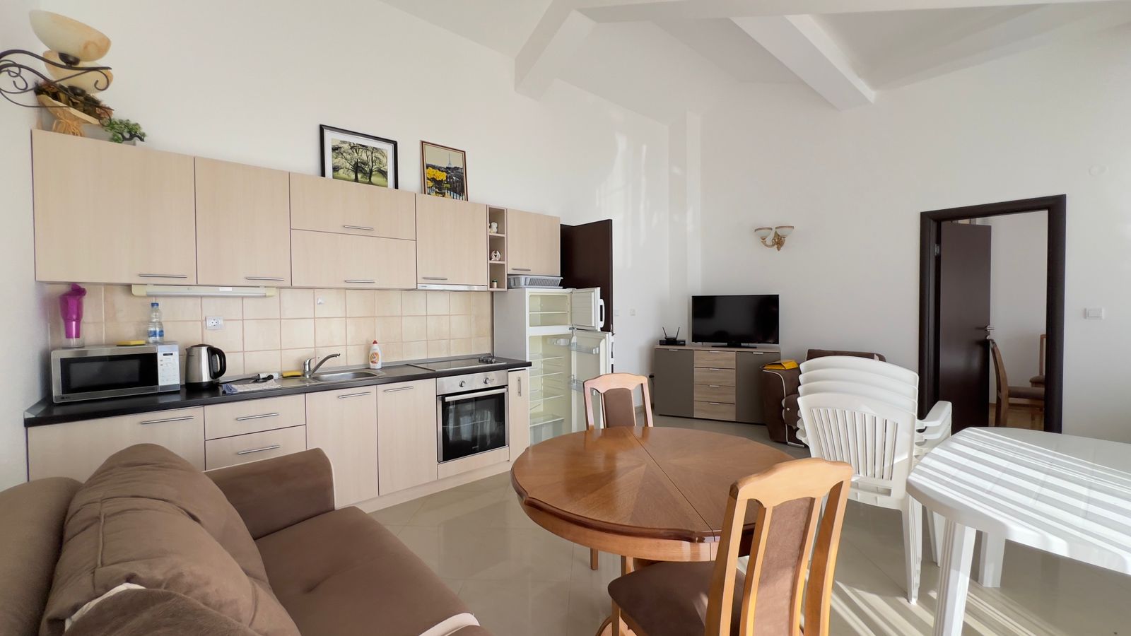 Image of Apartment - 2 Bedrooms - 1 Bathrooms for Sale in Herceg-Novi-Baosici-Montenegro, Image 4